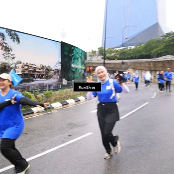 Runner Photo 7959574
