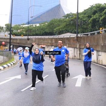 Runner Photo 7959614