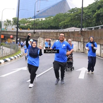 Runner Photo 7959619