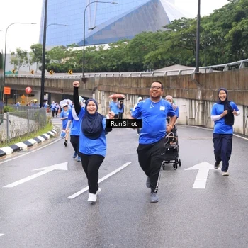 Runner Photo 7959621