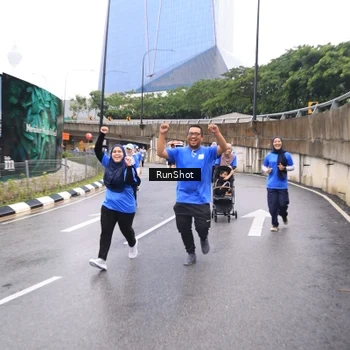 Runner Photo 7959623