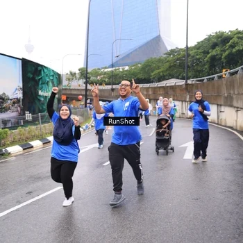 Runner Photo 7959628