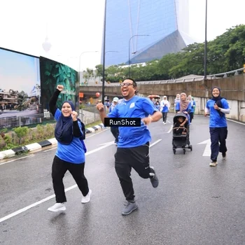 Runner Photo 7959632