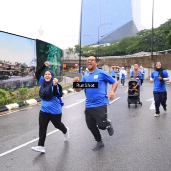 Runner Photo 7959647