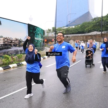 Runner Photo 7959664