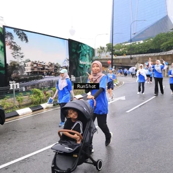 Runner Photo 7959672