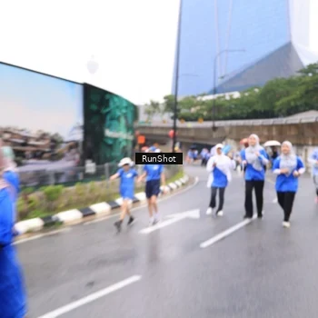 Runner Photo 7959681