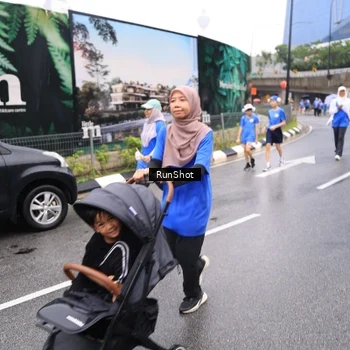 Runner Photo 7959684
