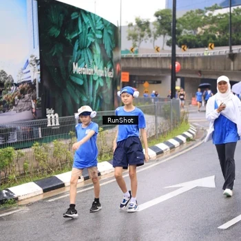 Runner Photo 7959688