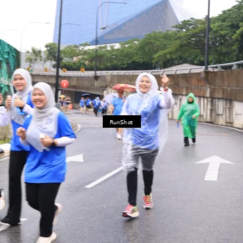 Runner Photo 7959717