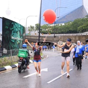 Runner Photo 7959848