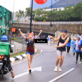 Runner Photo 7959854