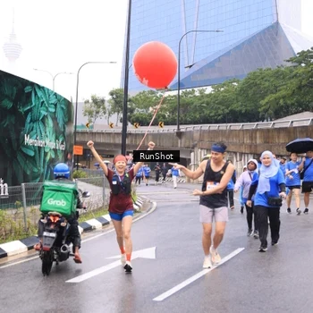 Runner Photo 7959862