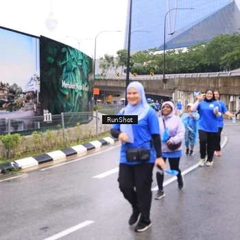 Runner Photo 7959892