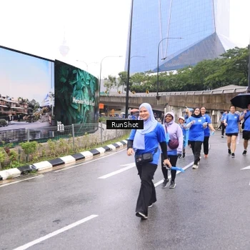 Runner Photo 7959914