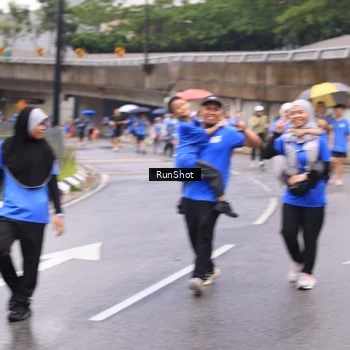 Runner Photo 7960004