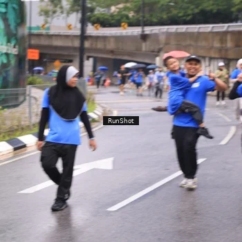 Runner Photo 7960005
