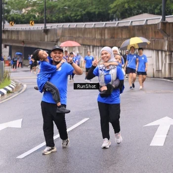 Runner Photo 7960008