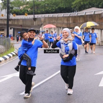 Runner Photo 7960012