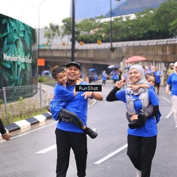 Runner Photo 7960026