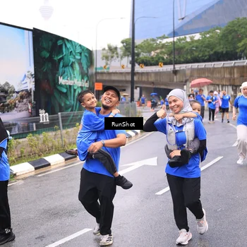 Runner Photo 7960030