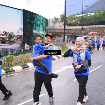 Runner Photo 7960032