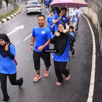 Runner Photo 7960056