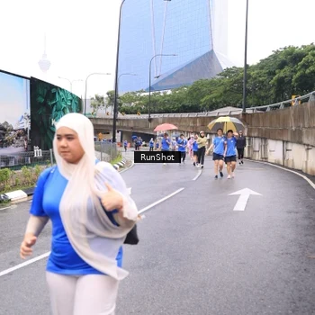 Runner Photo 7960058