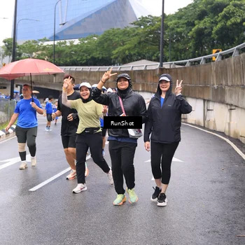 Runner Photo 7960116