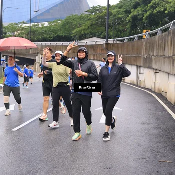 Runner Photo 7960117