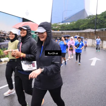 Runner Photo 7960136