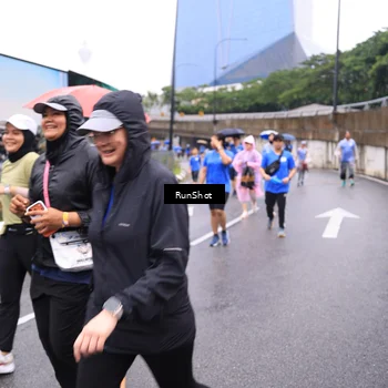 Runner Photo 7960137