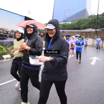 Runner Photo 7960142