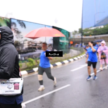 Runner Photo 7960145