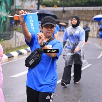 Runner Photo 7960165