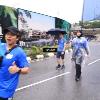 Runner Photo 7960184