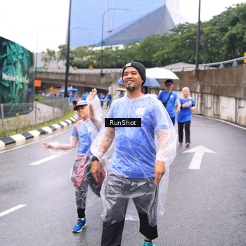 Runner Photo 7960222