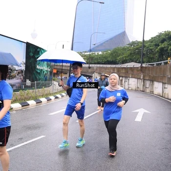 Runner Photo 7960250
