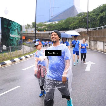 Runner Photo 7960258