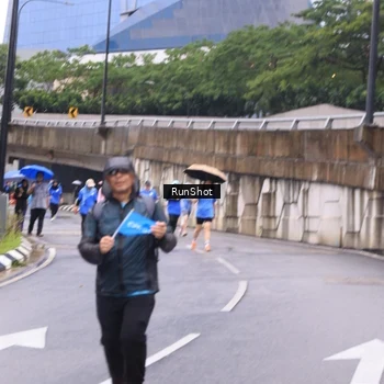 Runner Photo 7960261