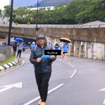 Runner Photo 7960301