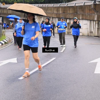 Runner Photo 7960310