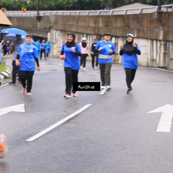 Runner Photo 7960324