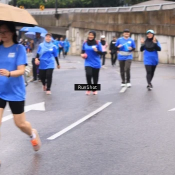 Runner Photo 7960337