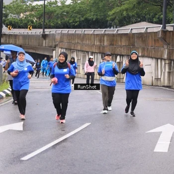 Runner Photo 7960339
