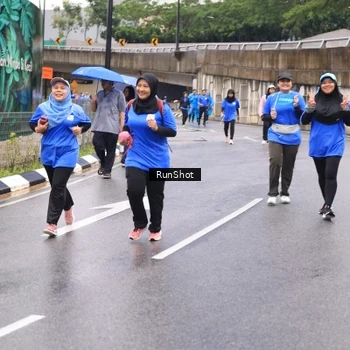 Runner Photo 7960350