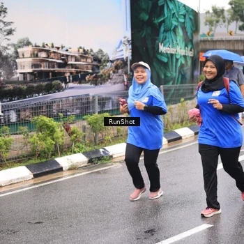 Runner Photo 7960363