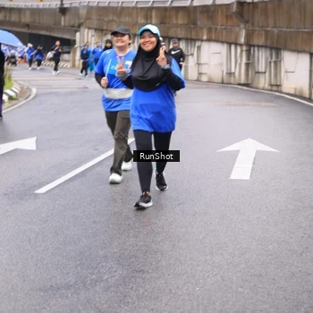 Runner Photo 7960370