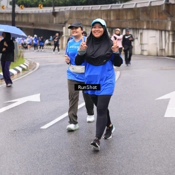 Runner Photo 7960372