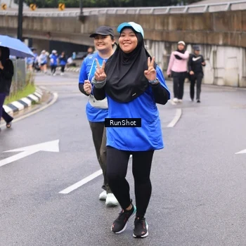 Runner Photo 7960378